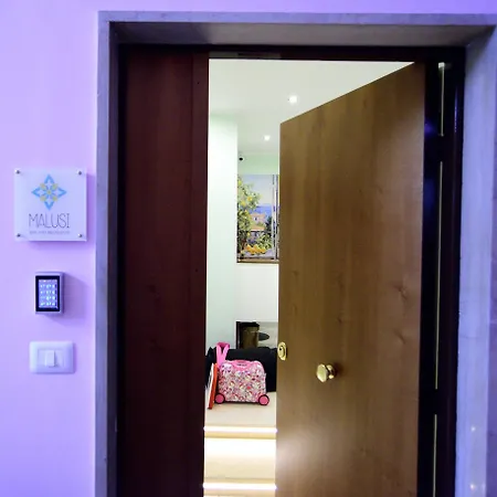 Malusi Bed & Breakfast 4*