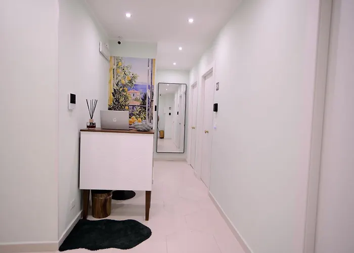 فندق مبيت وإفطار Malusi نابولي